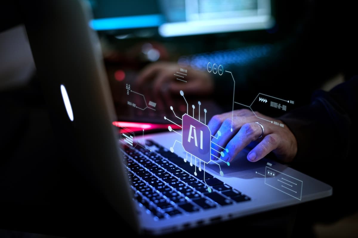 SMS, email, chiamate e siti truffa: smascherarli con l'IA